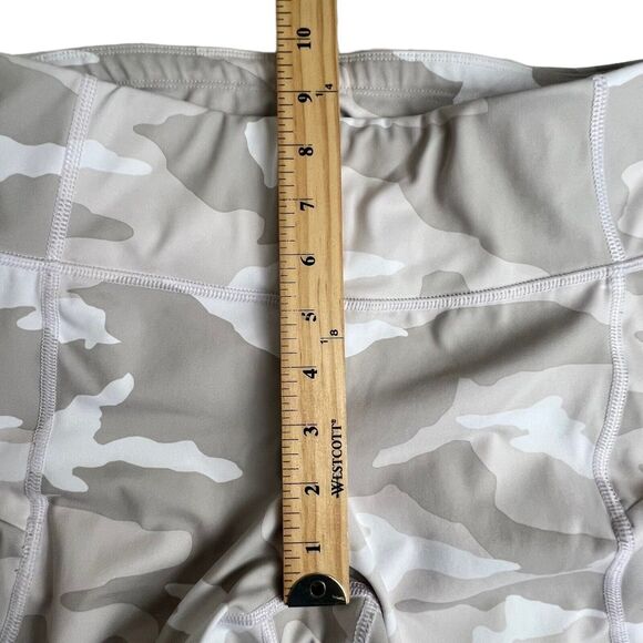 Athleta Womens Tan Camo Contender 7/8 Tight Small Zip Pockets #405480 - Picture 5 of 9